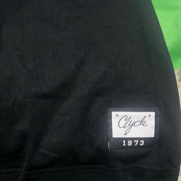 NWT Puma Clyde Black Embossed Men's Tee - Picture 5 of 7